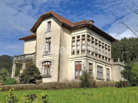 Chalet en calle de Capilla, 85